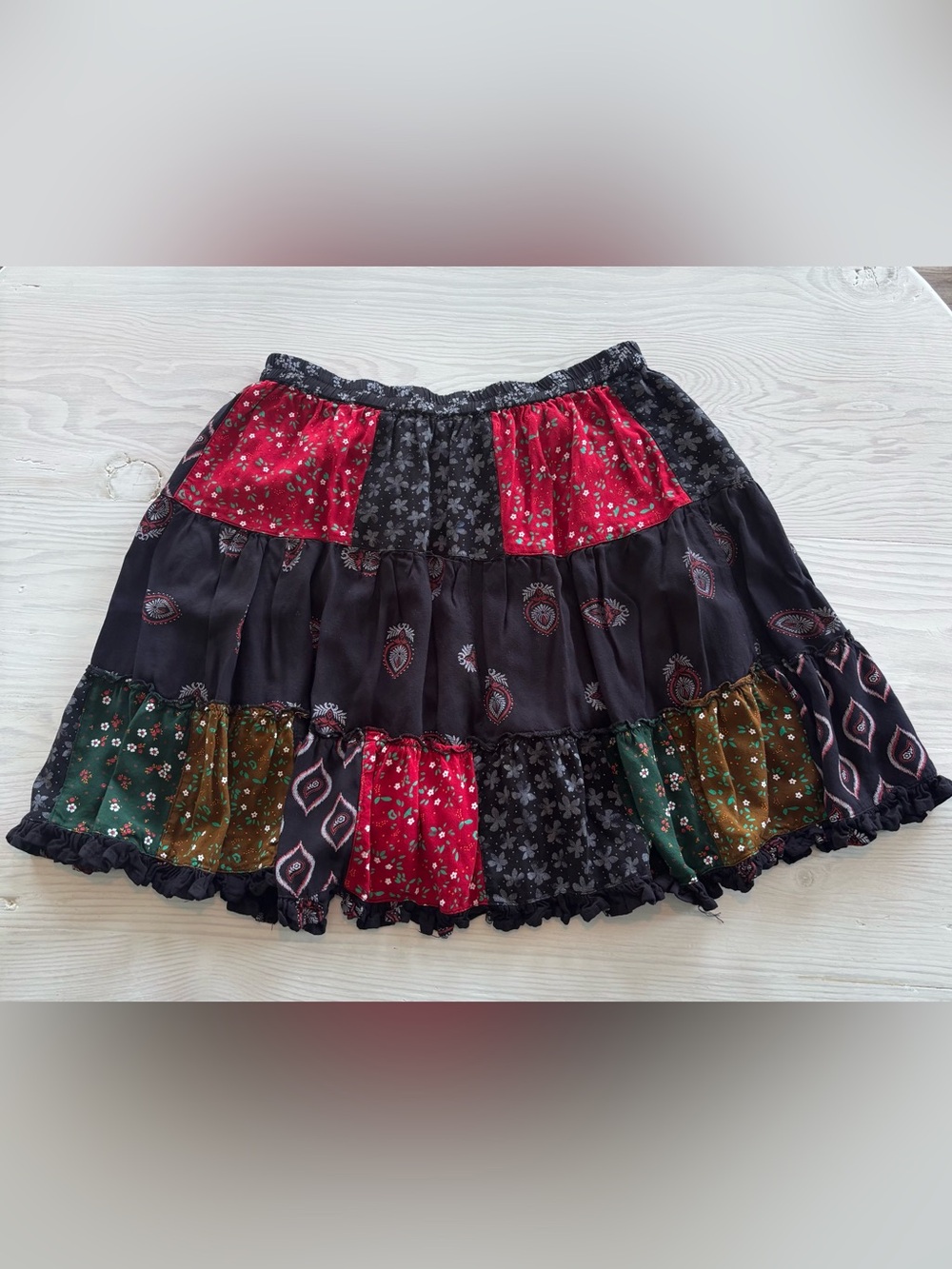 Young Threads - Women Mini Skirt - Black Multi Prints Size Medium - Picture 4 of 6